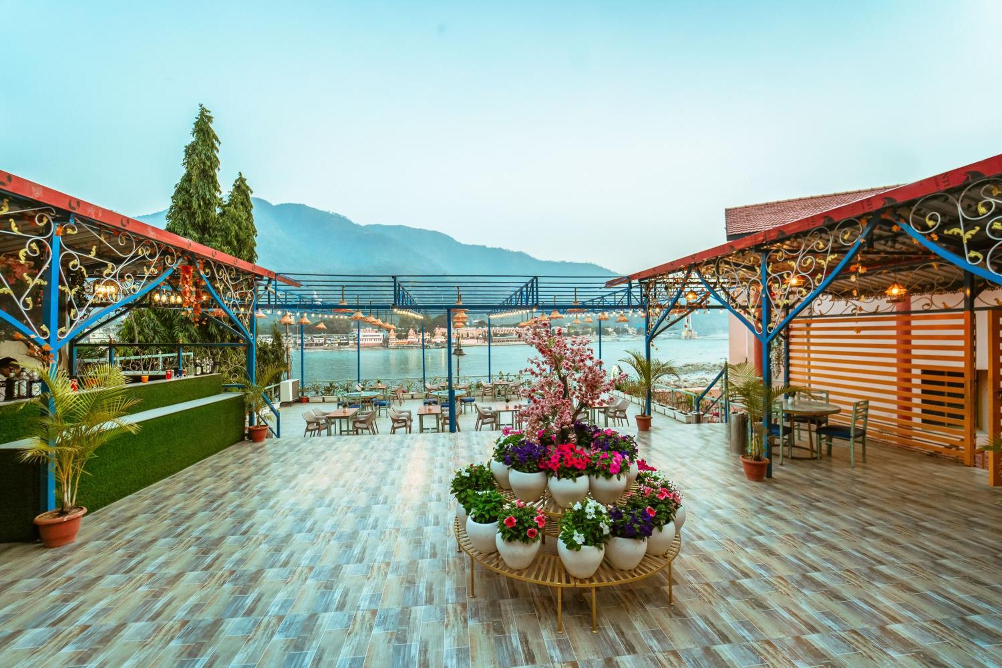 The Neeraj Ganga Heritage Palace Rishikesh Ngoại thất bức ảnh