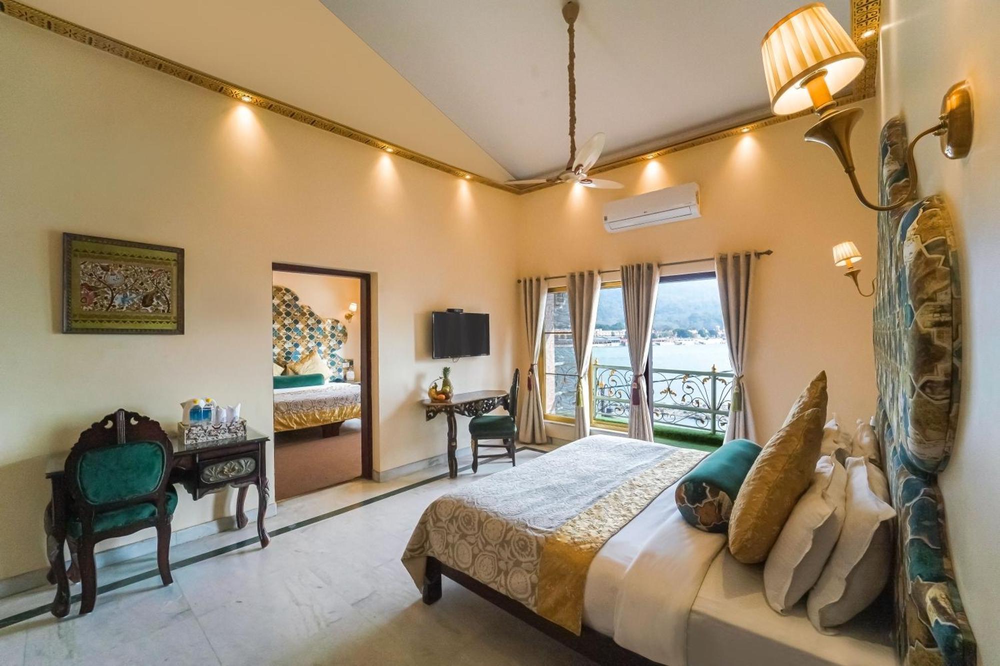 The Neeraj Ganga Heritage Palace Rishikesh Ngoại thất bức ảnh