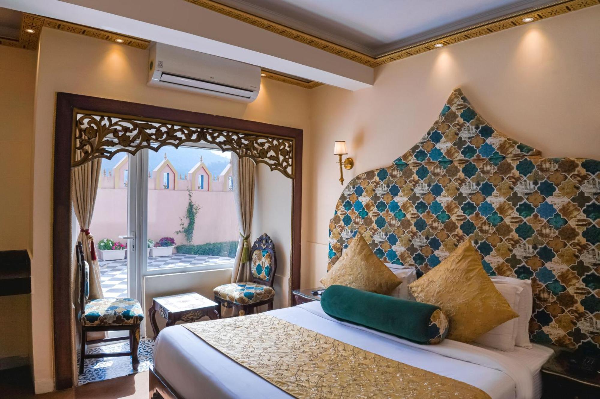 The Neeraj Ganga Heritage Palace Rishikesh Ngoại thất bức ảnh